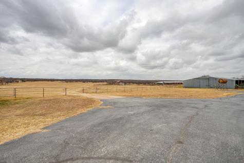 938 County Road 3341 Paradise TX 76073