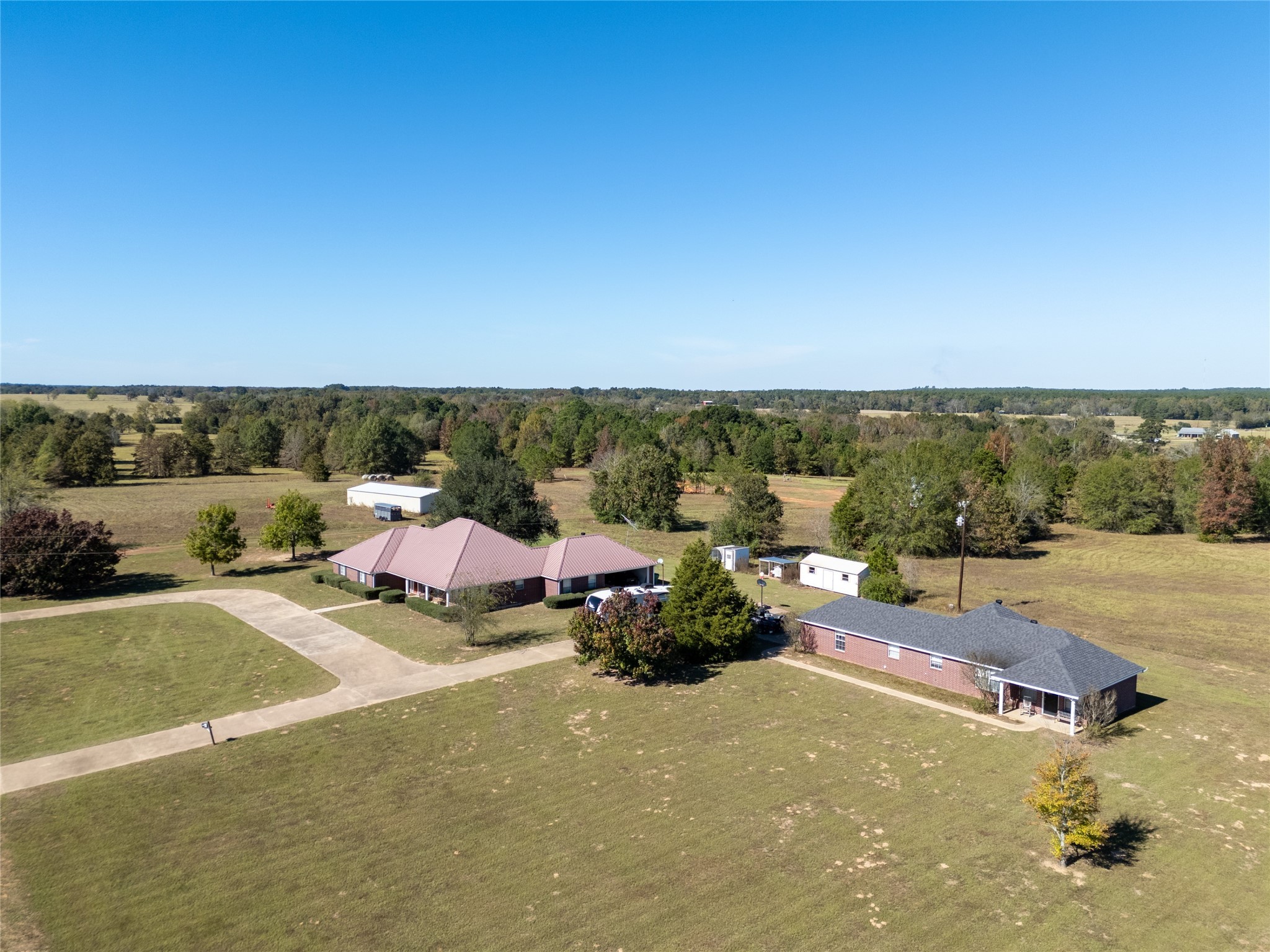 2895 County Road 118 Overton TX 75684