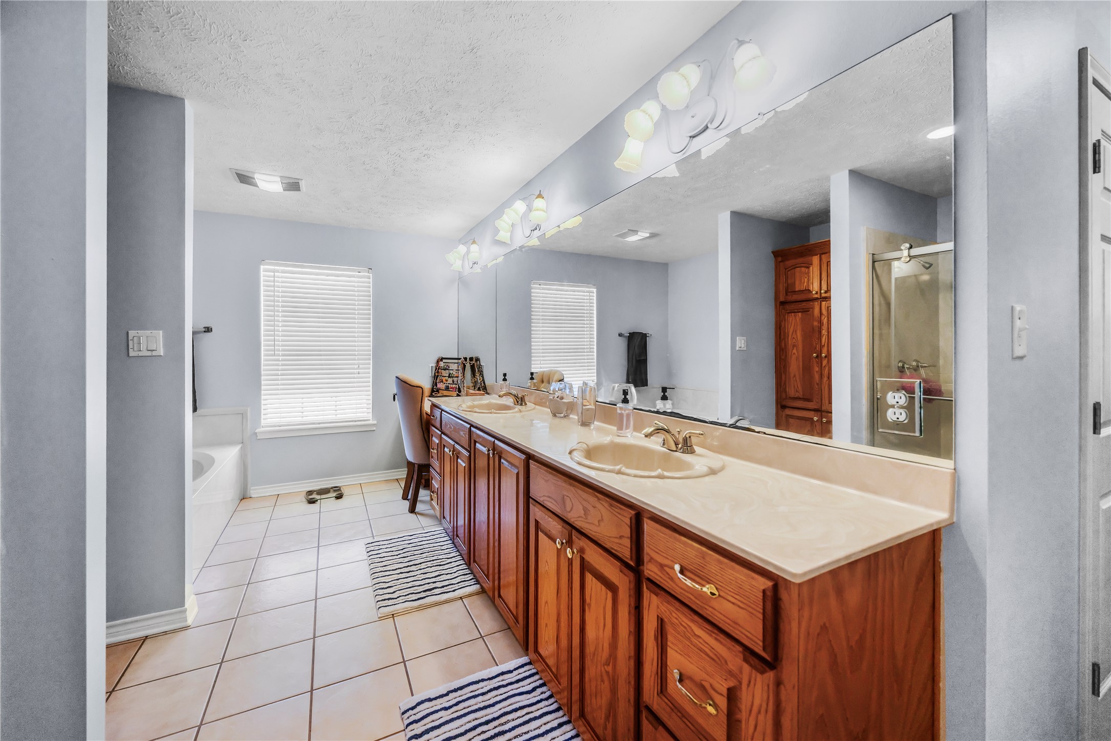 2895 County Road 118 Overton TX 75684