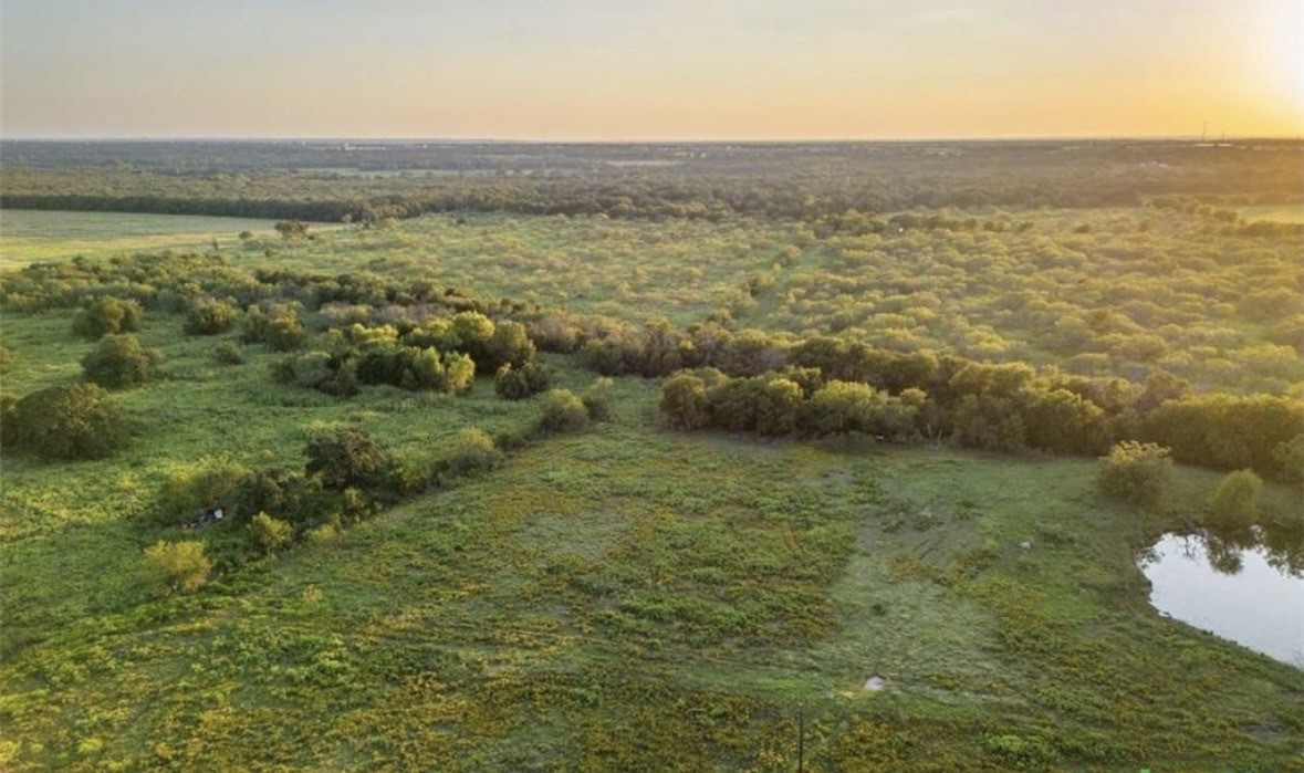 L10 Elm Branch Elm Mott TX 76640