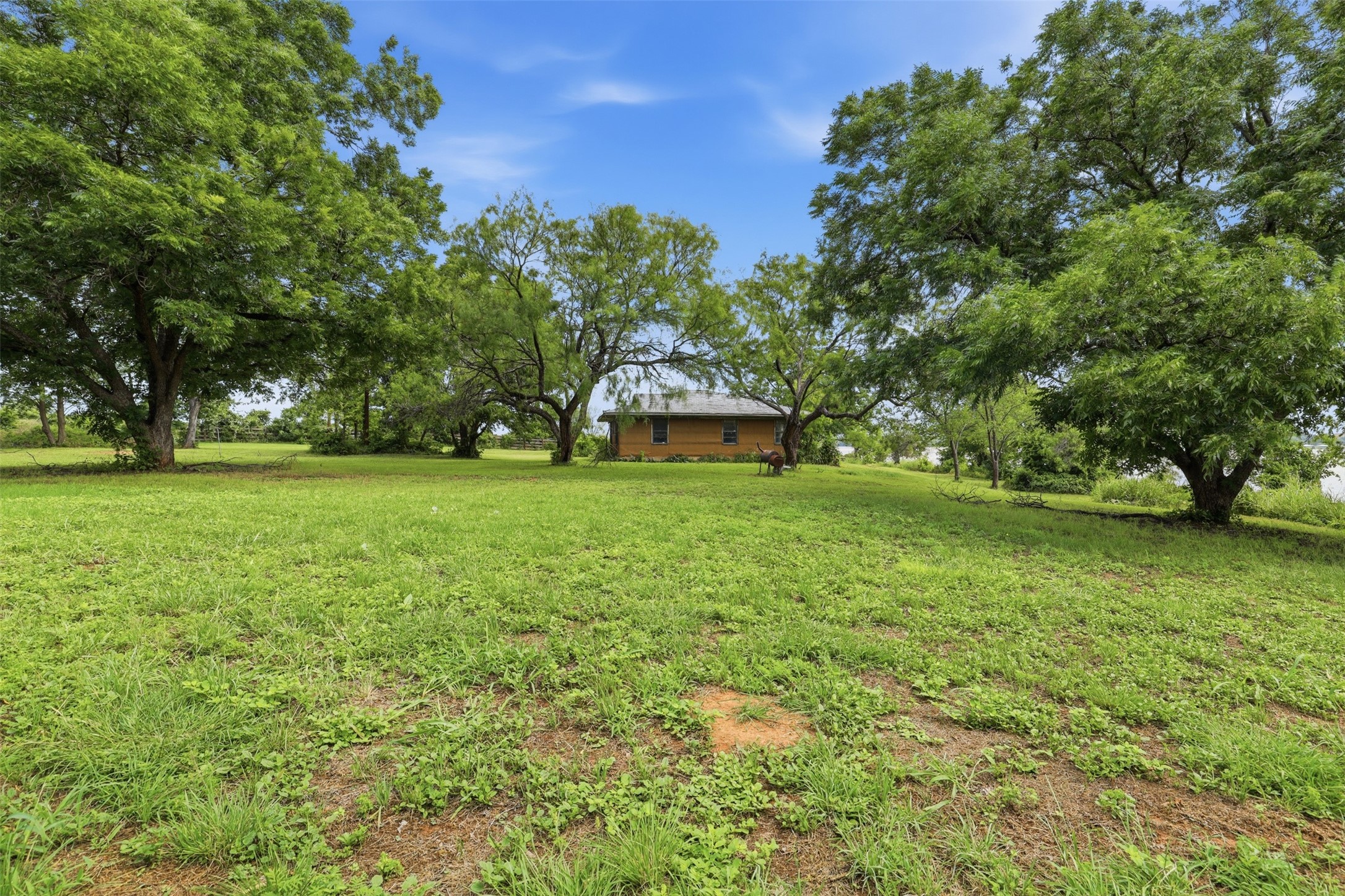 3300 Sunrise Court Granbury TX 76048