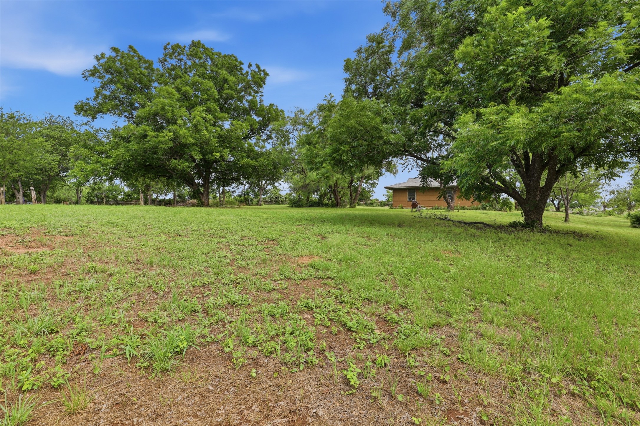 3300 Sunrise Court Granbury TX 76048