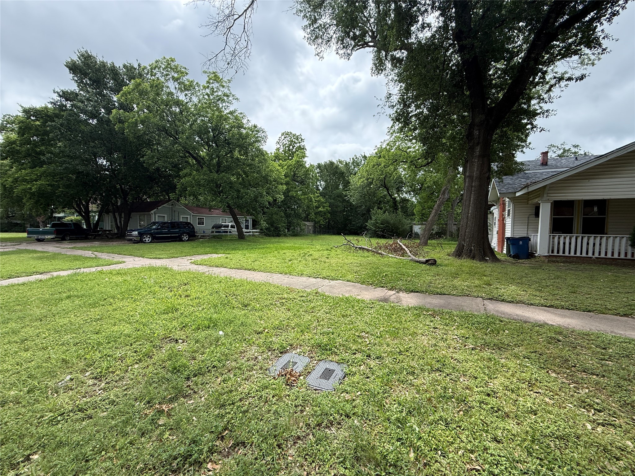 1443 W 5th Avenue Corsicana TX 75110