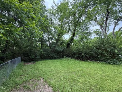 1443 W 5th Avenue Corsicana TX 75110