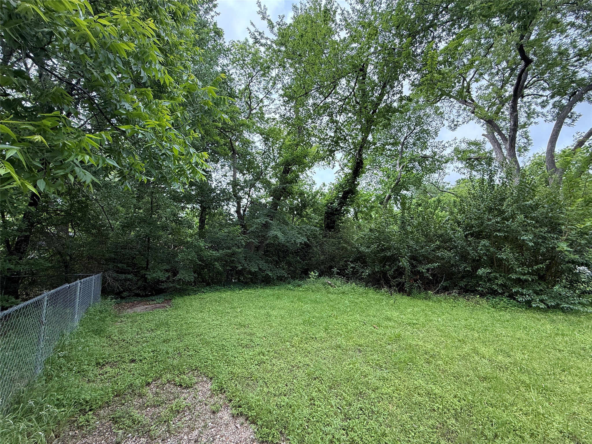 1443 W 5th Avenue Corsicana TX 75110