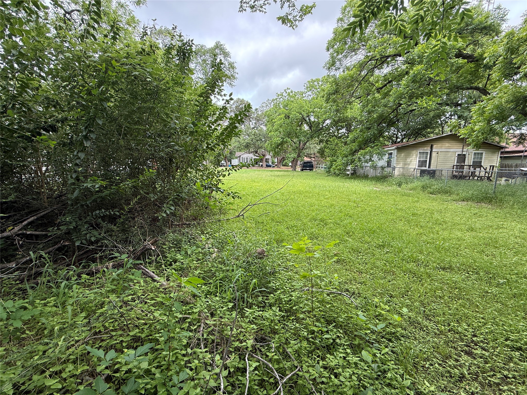 1443 W 5th Avenue Corsicana TX 75110