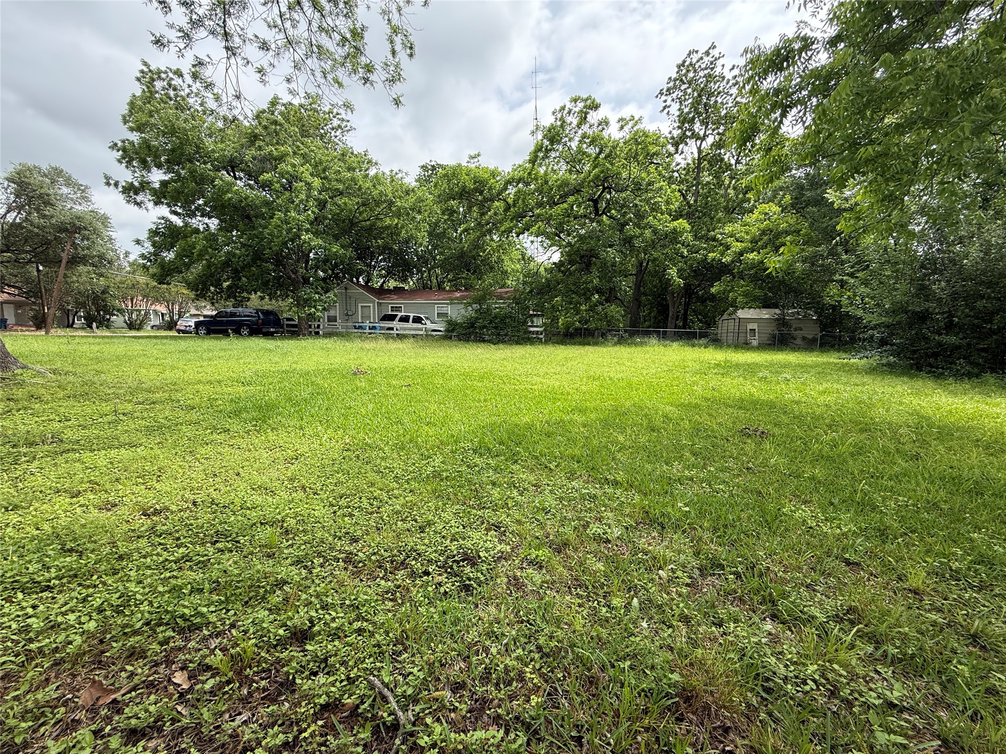 1443 W 5th Avenue Corsicana TX 75110