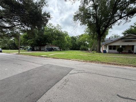 1443 W 5th Avenue Corsicana TX 75110
