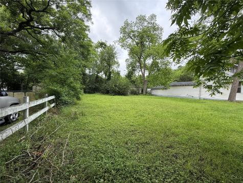 1443 W 5th Avenue Corsicana TX 75110