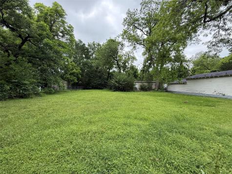 1443 W 5th Avenue Corsicana TX 75110
