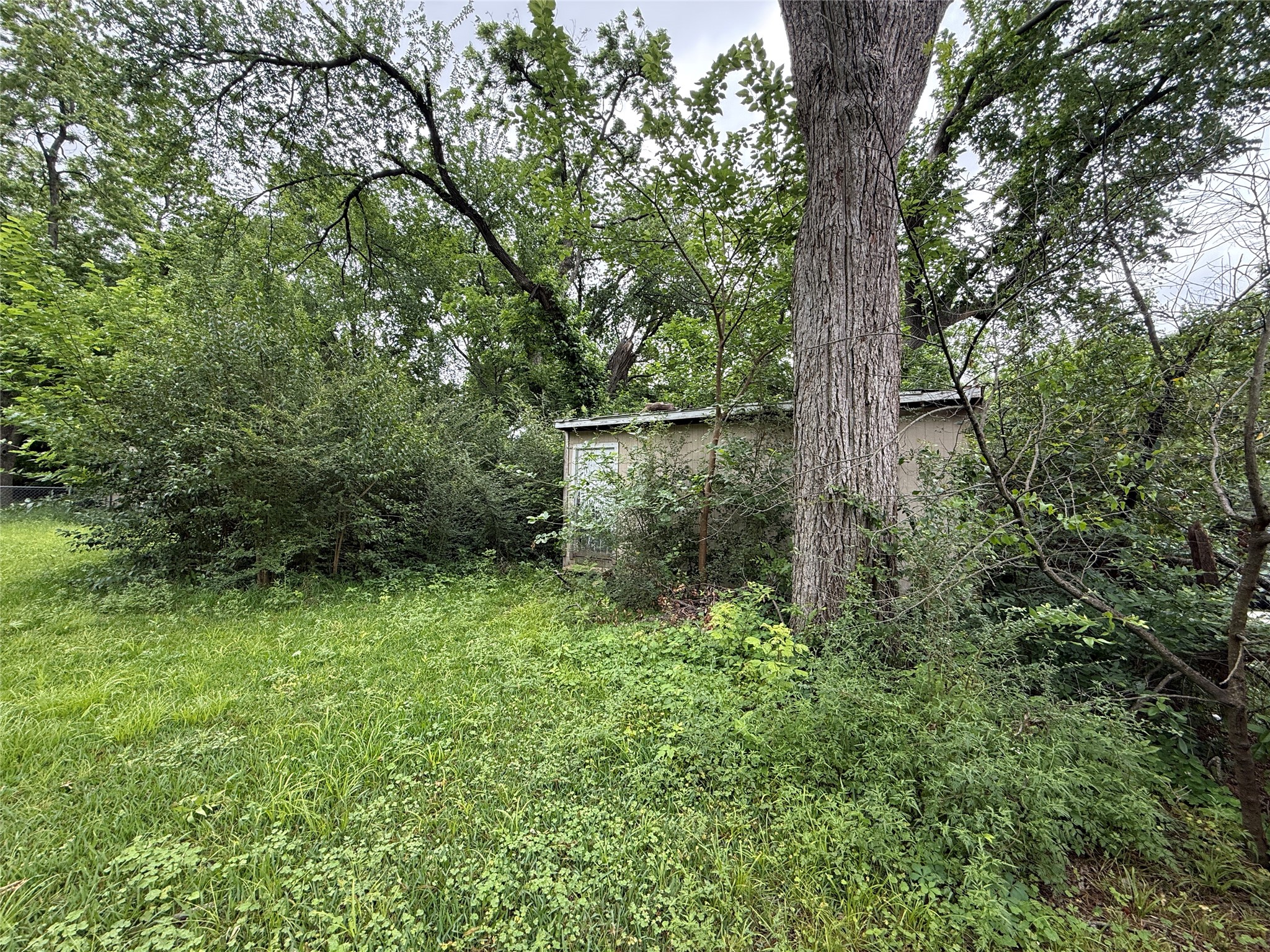 1443 W 5th Avenue Corsicana TX 75110