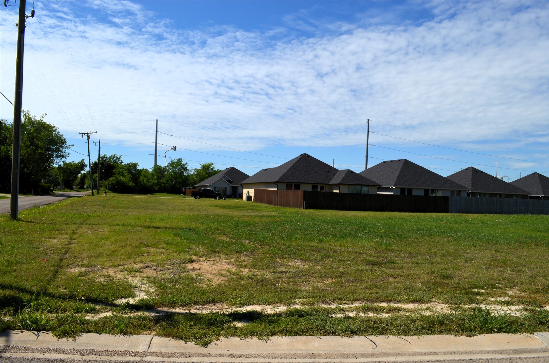303 Preston Road Mabank TX 75147
