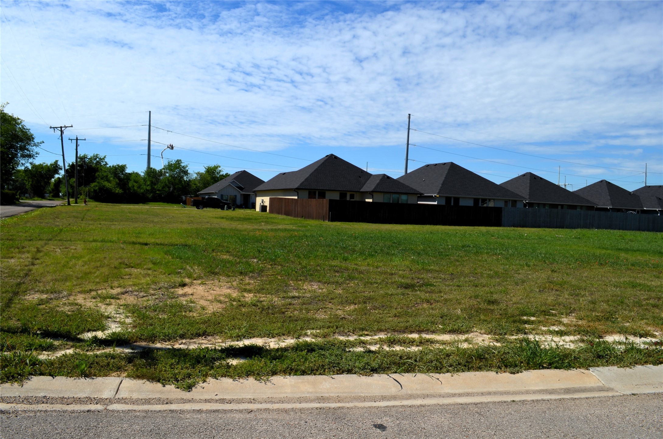 303 Preston Road Mabank TX 75147