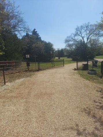 224 County Road 290 Collinsville TX 76233