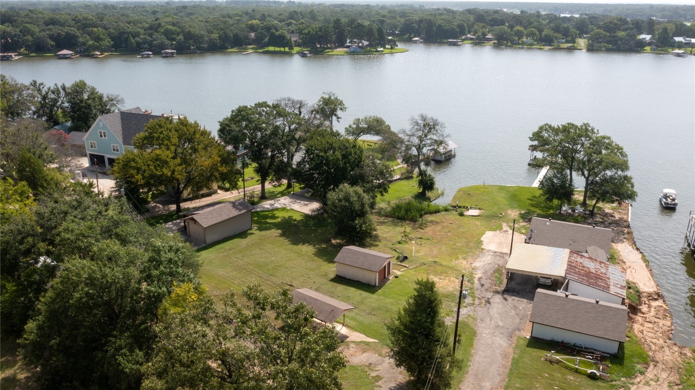 212 Pin Oak Drive Mabank TX 75156