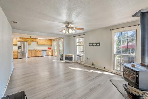 13793 An County Road 404 Palestine TX 75803