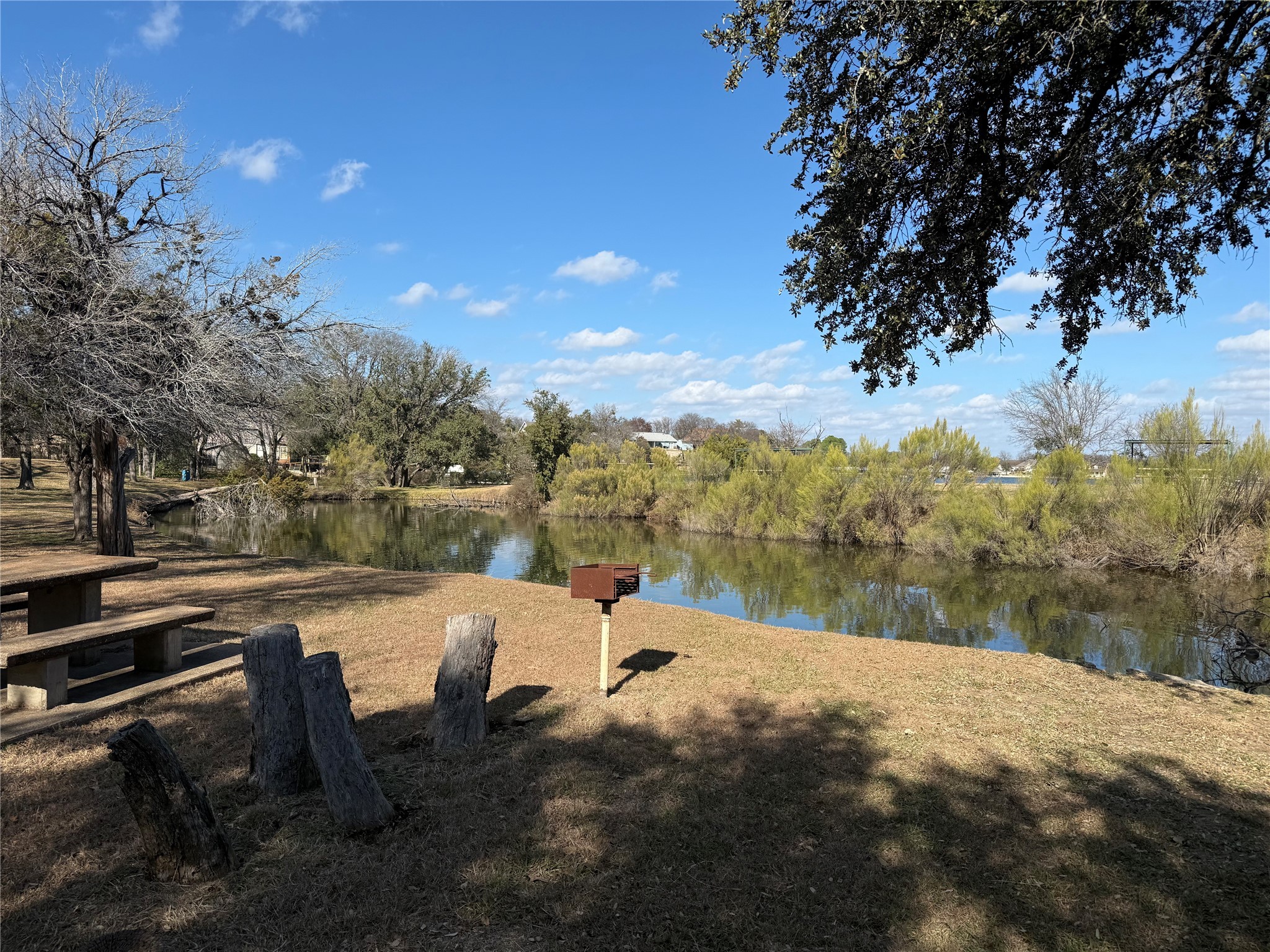922 Pawnee Trail Granbury TX 76048