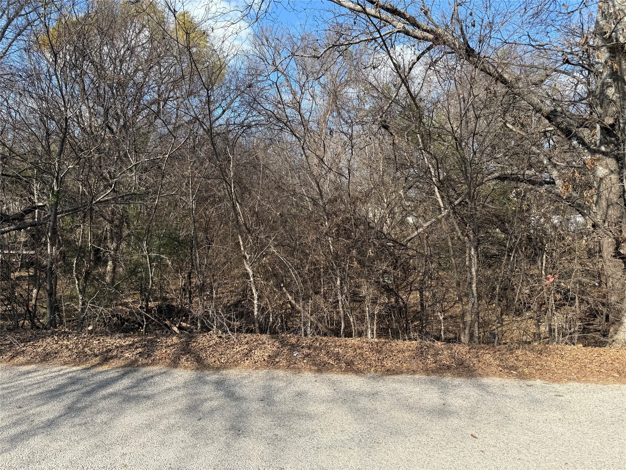 922 Pawnee Trail Granbury TX 76048