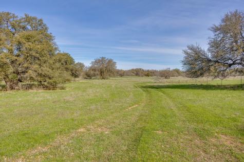 Tbd Hcr 1136 Blum TX 76627