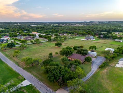 570 W County Road 714 Burleson TX 76028