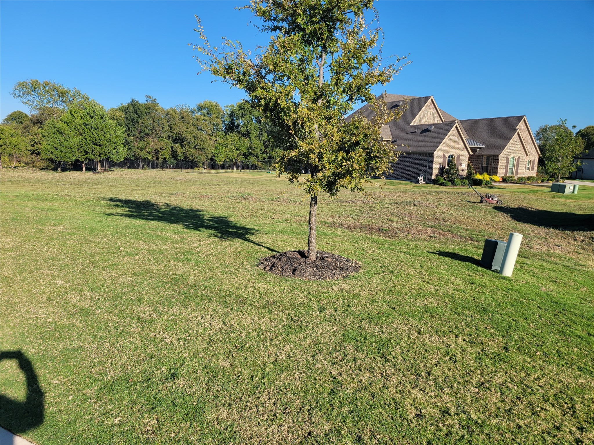 2095 Chief Lane Lucas TX 75002