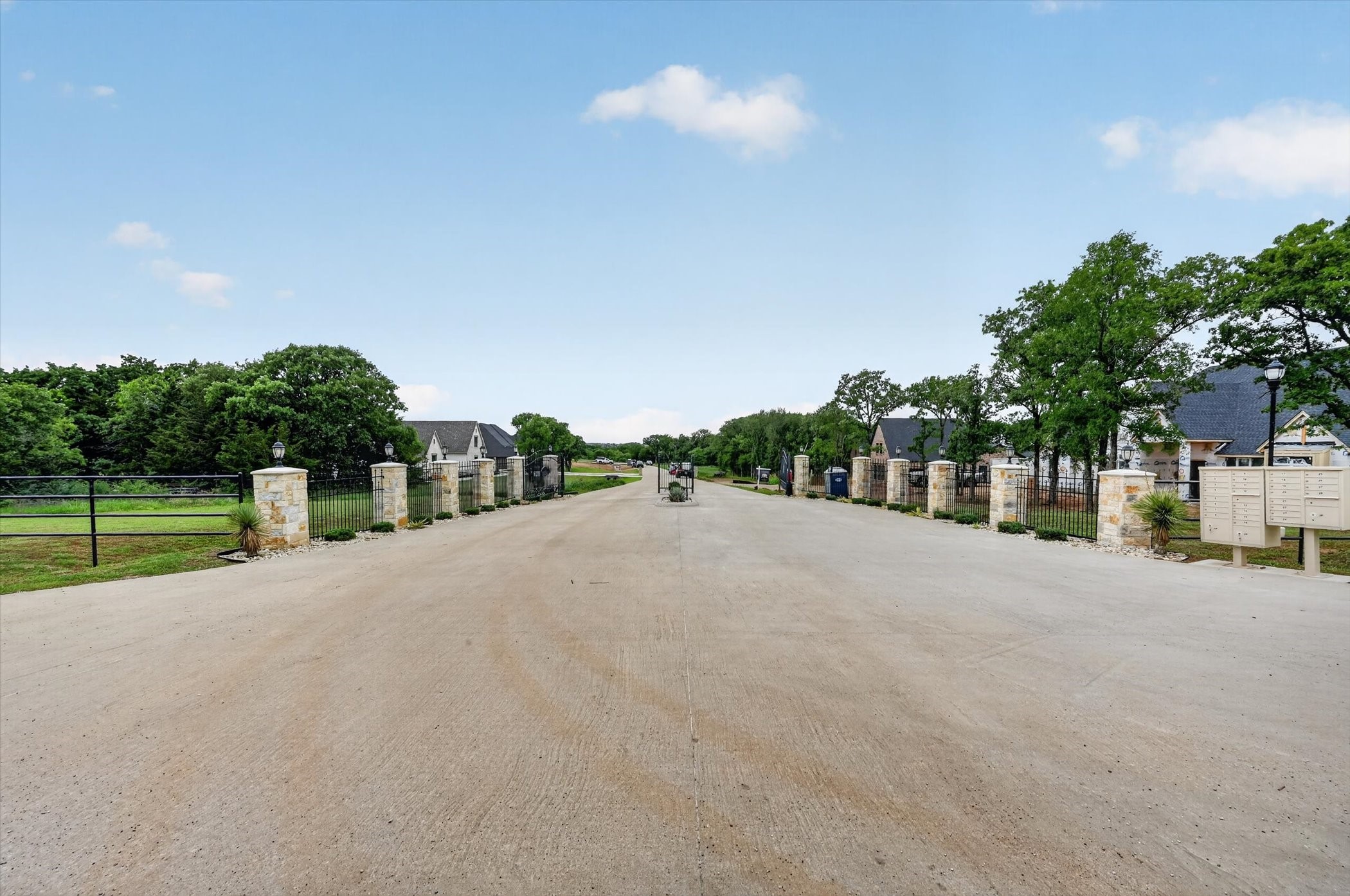 1641 Private Access 60200 Burleson TX 76028
