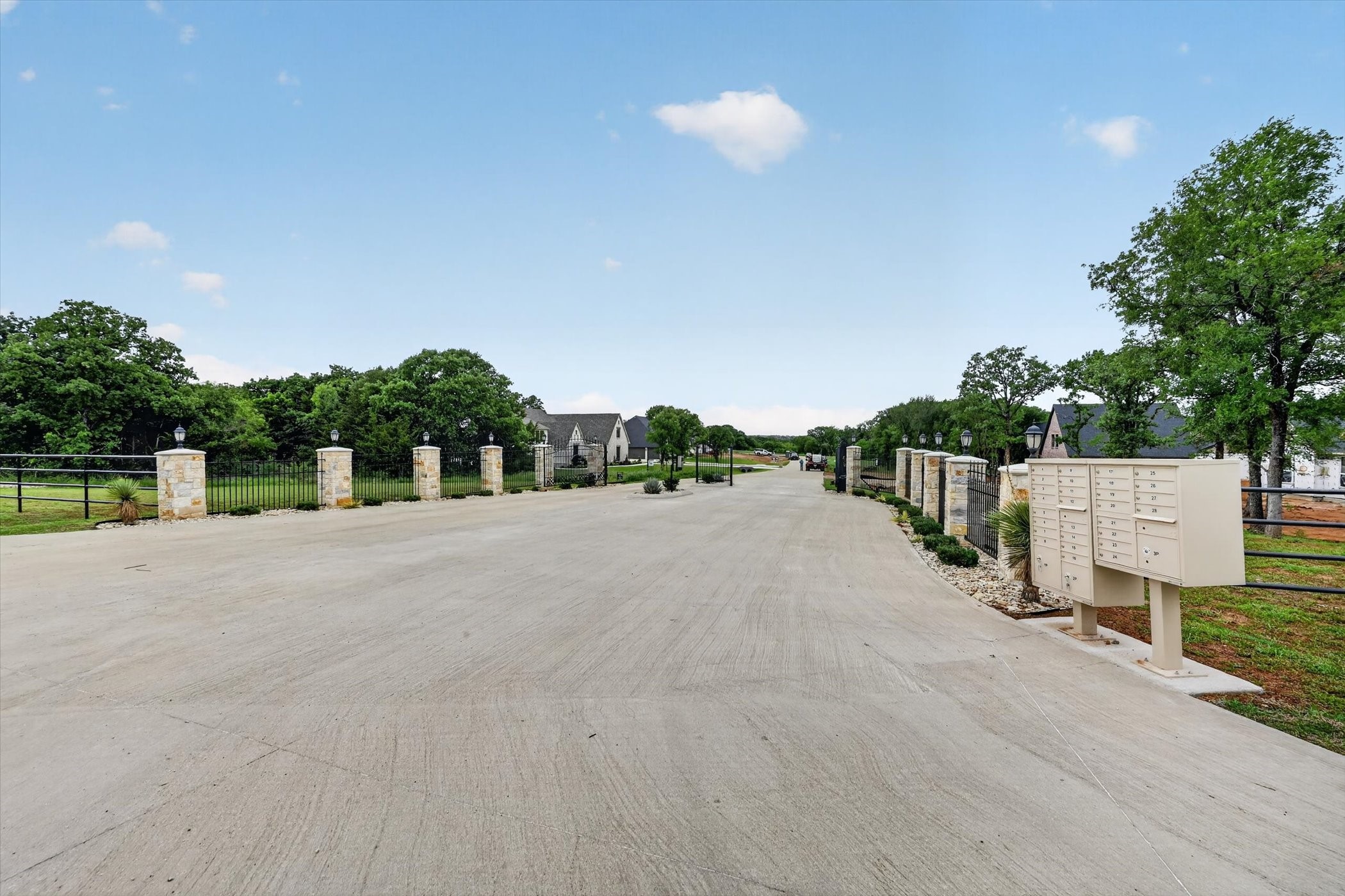 1641 Private Access 60200 Burleson TX 76028