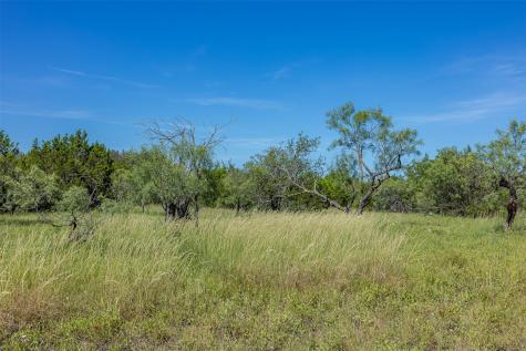 2050 W. 17th Street Brady TX 76825