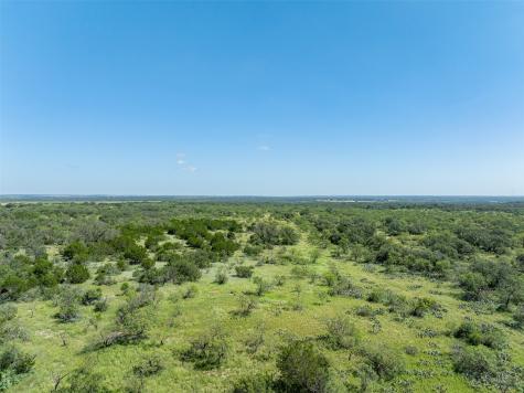 2050 W. 17th Street Brady TX 76825