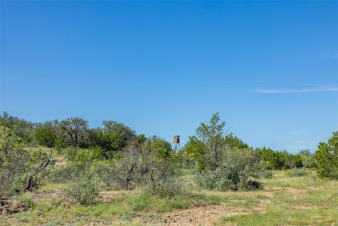 2050 W. 17th Street Brady TX 76825