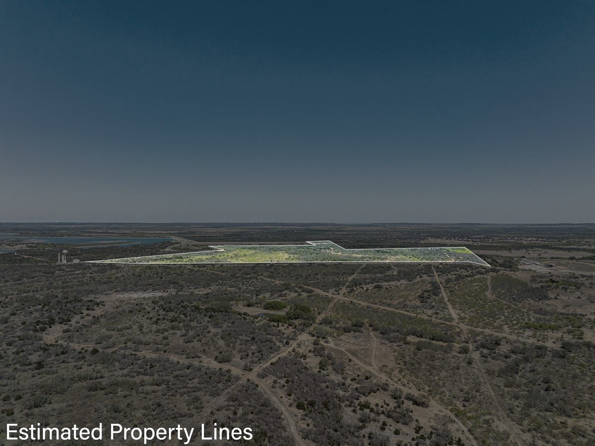 2050 W. 17th Street Brady TX 76825