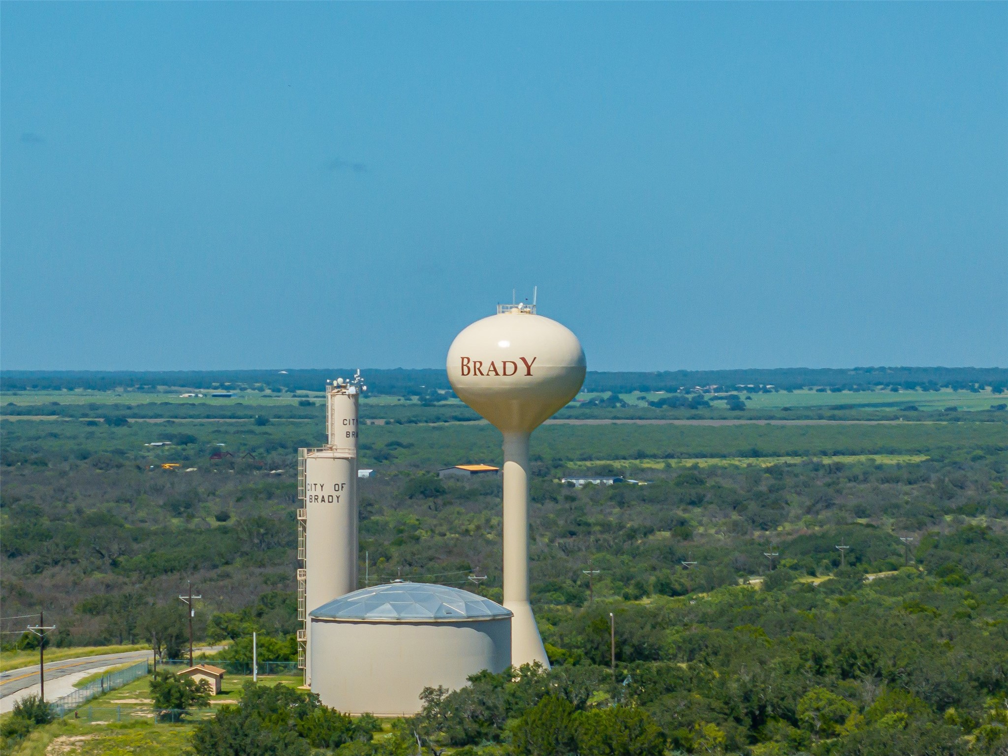 2050 W. 17th Street Brady TX 76825