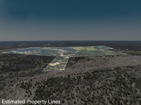 2050 W. 17th Street Brady TX 76825