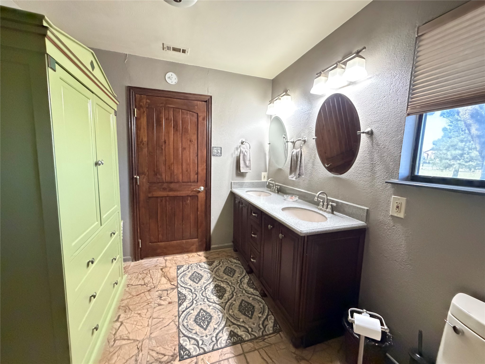 330 S Goode Road Wilmer TX 75172