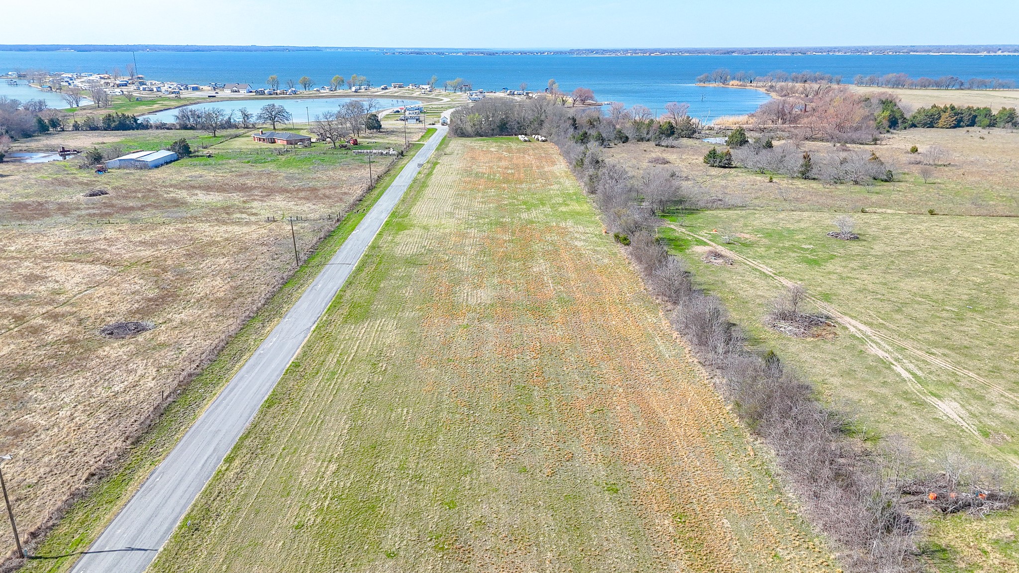 Lot 4 SE Cr 3300 Kerens TX 75144