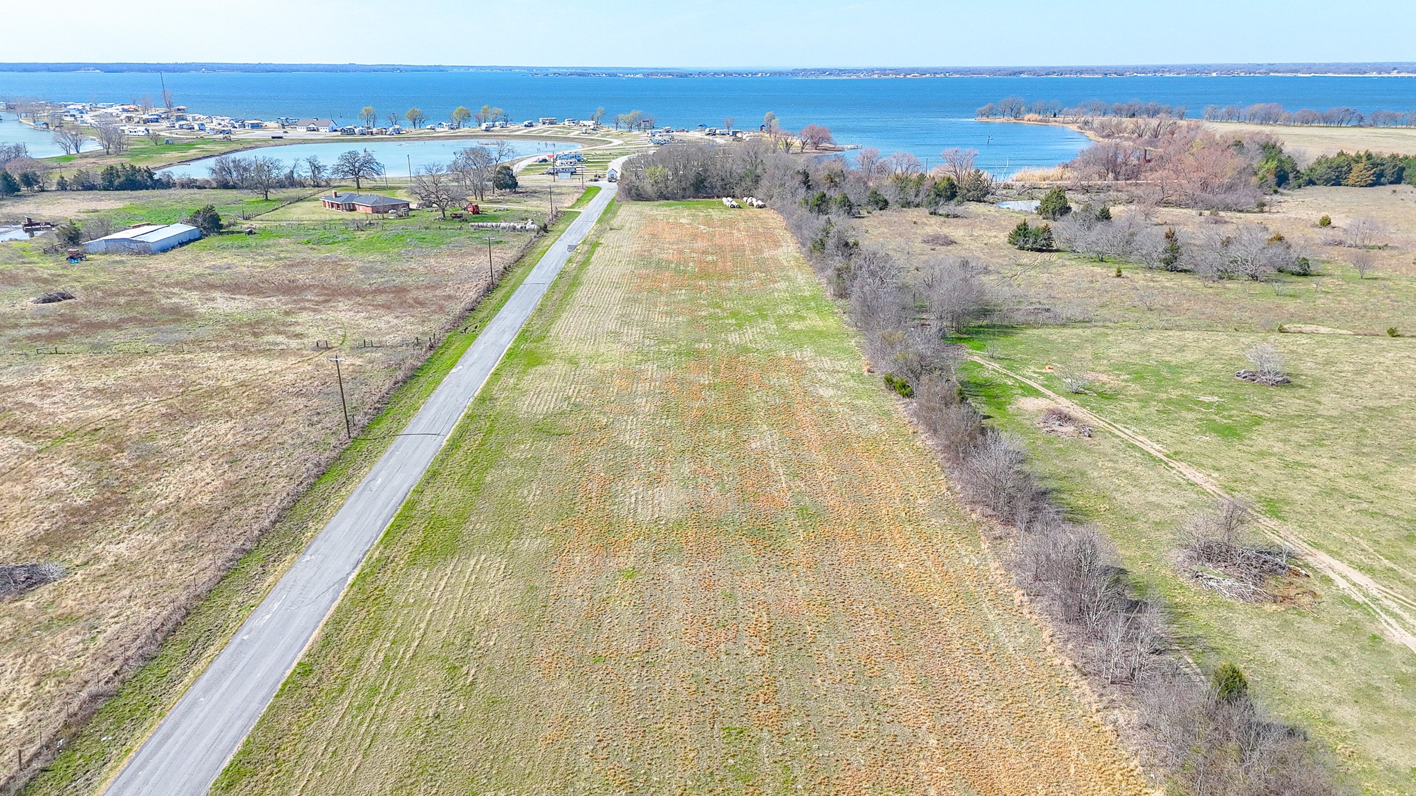 Lot 4 SE Cr 3300 Kerens TX 75144