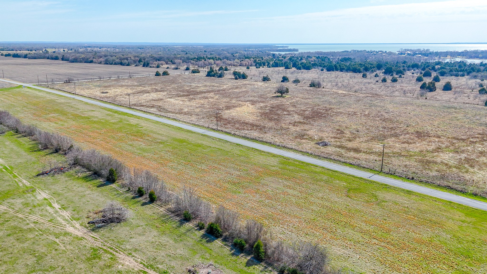 Lot 4 SE Cr 3300 Kerens TX 75144