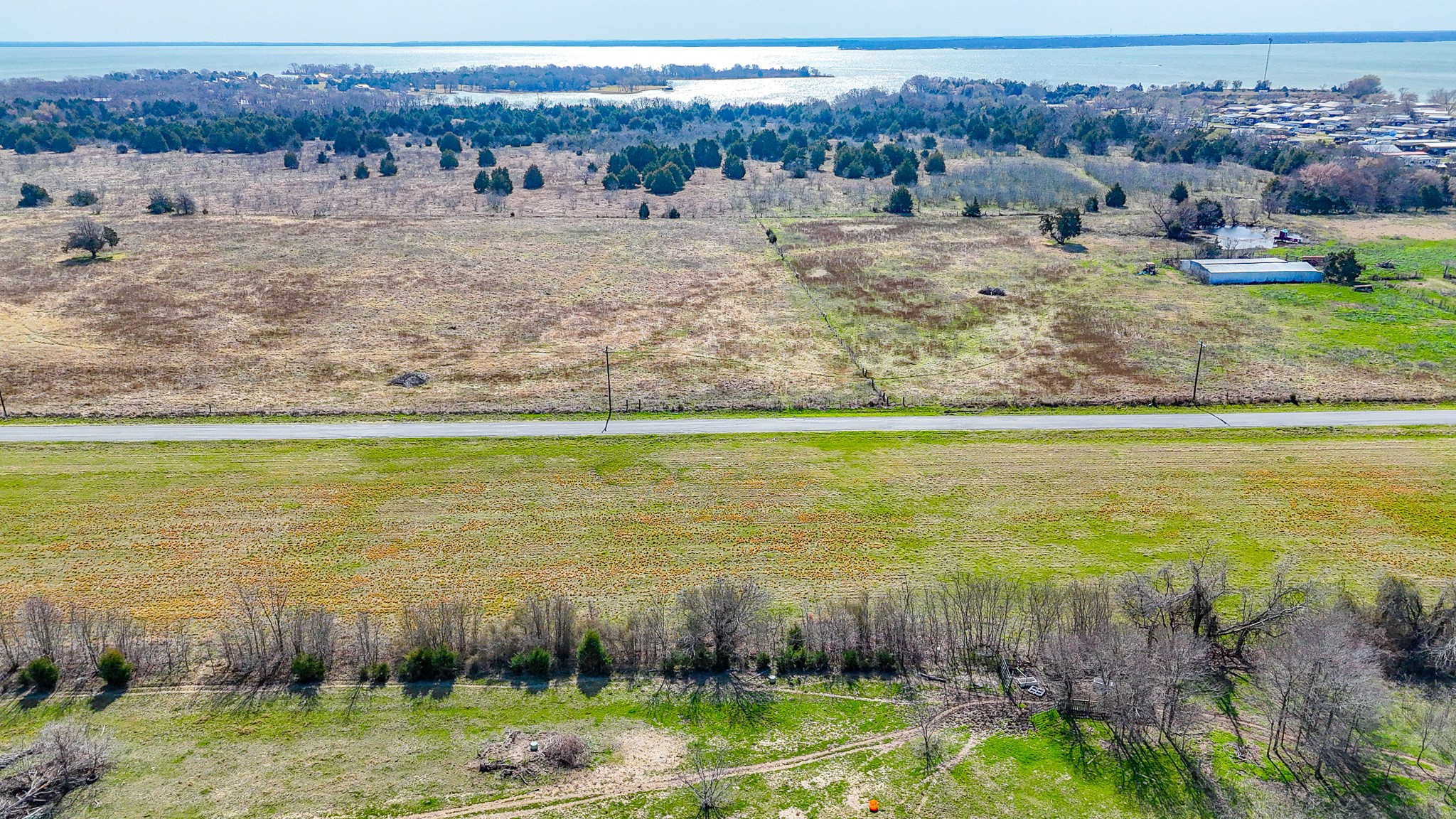 Lot 4 SE Cr 3300 Kerens TX 75144