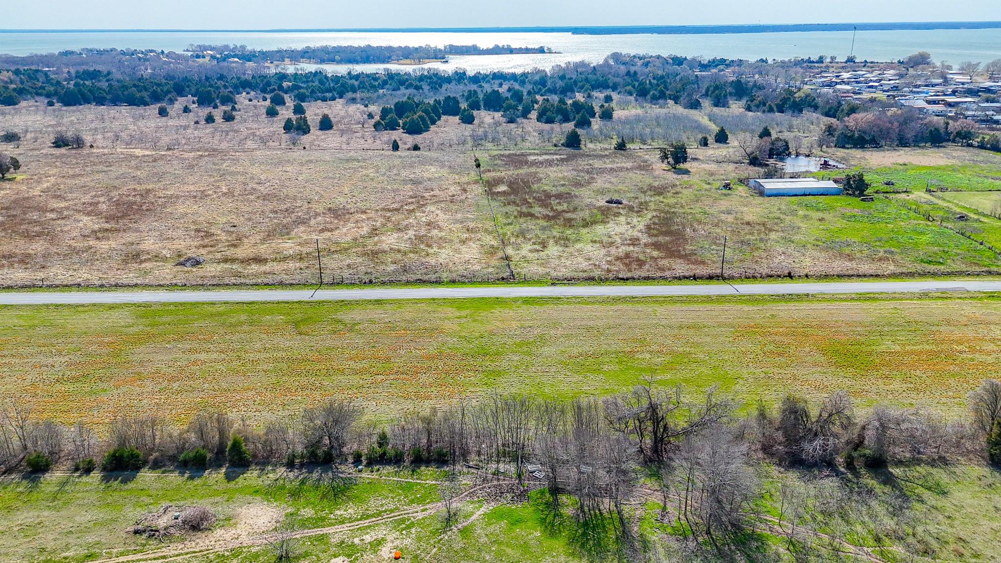 Lot 4 SE Cr 3300 Kerens TX 75144