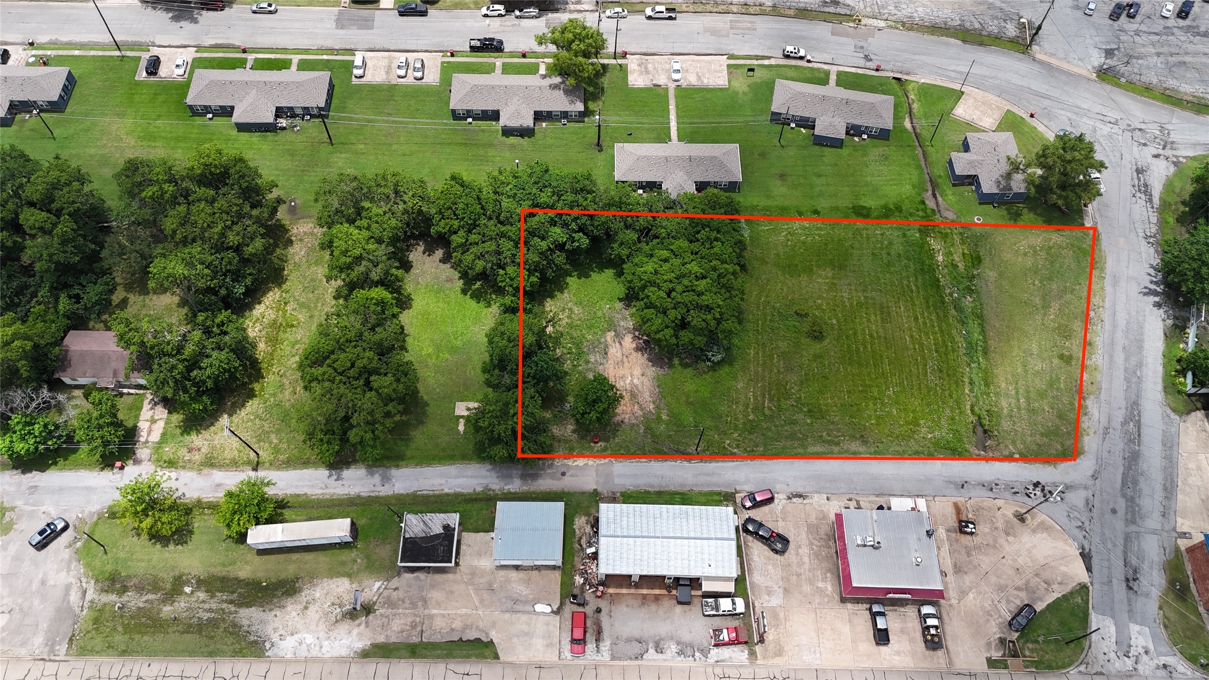 Bonham TX, 808 E Third Street