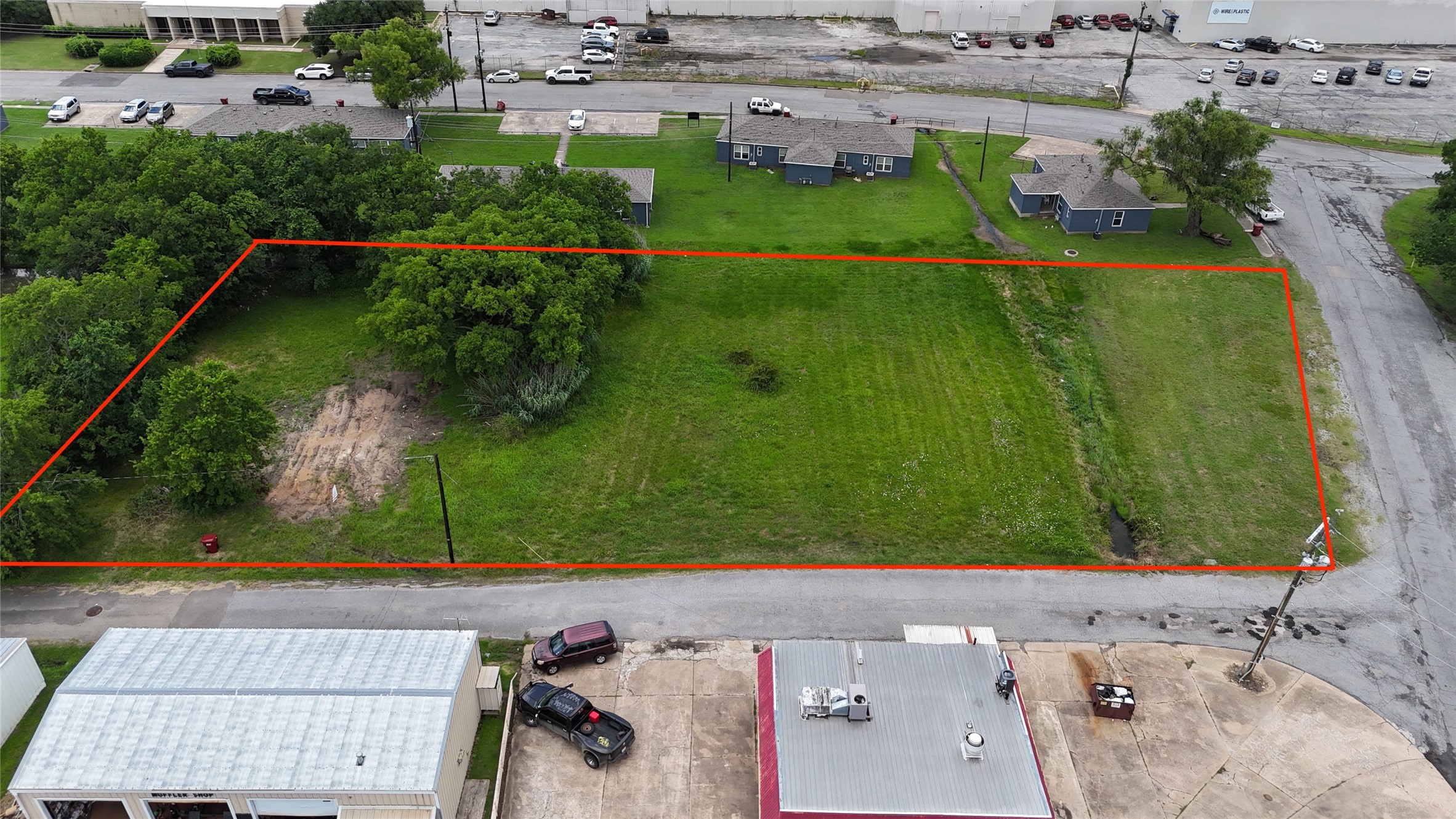 808 E Third Street Bonham TX 75418