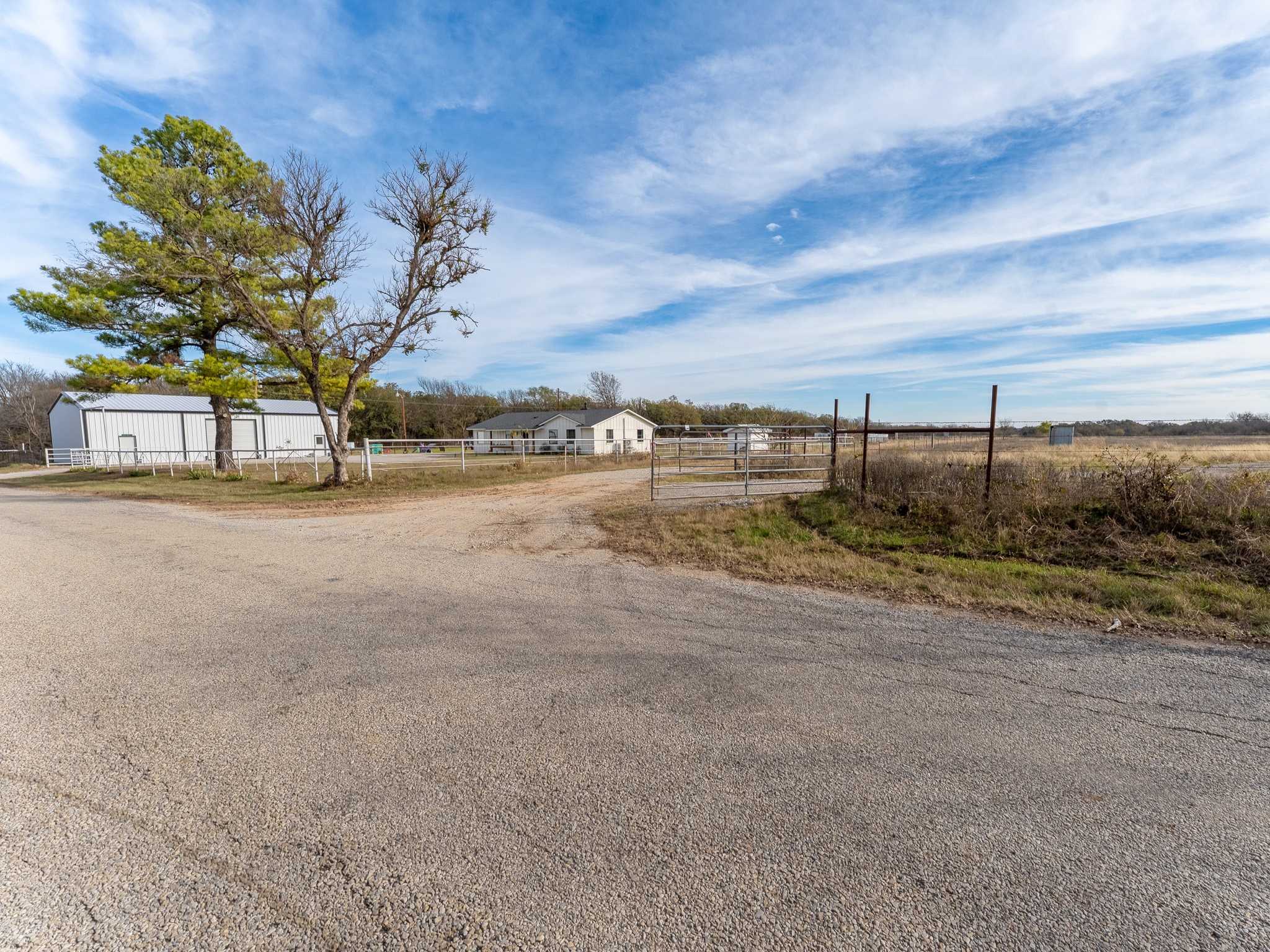 630 Cr-3825 Bridgeport TX 76426
