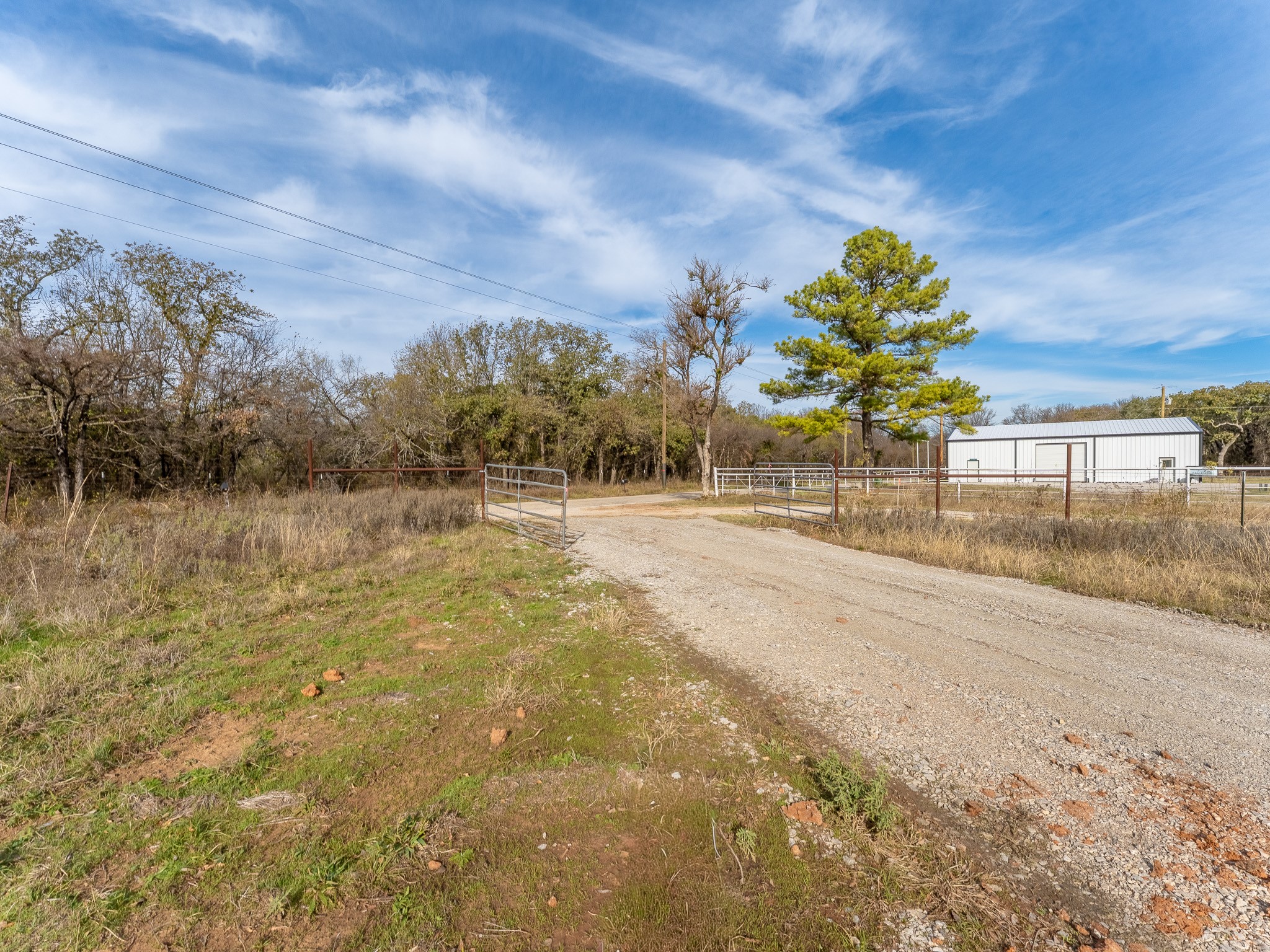 630 Cr-3825 Bridgeport TX 76426