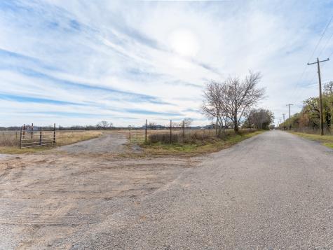 630 CR-3825 Bridgeport TX 76426