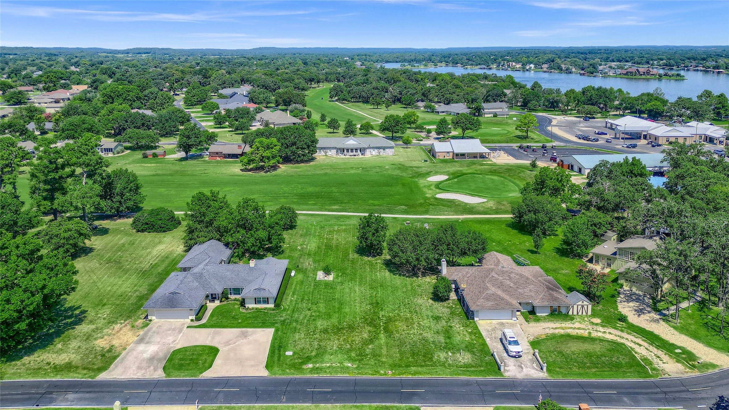822 Kiowa Drive W Lake Kiowa TX 76240