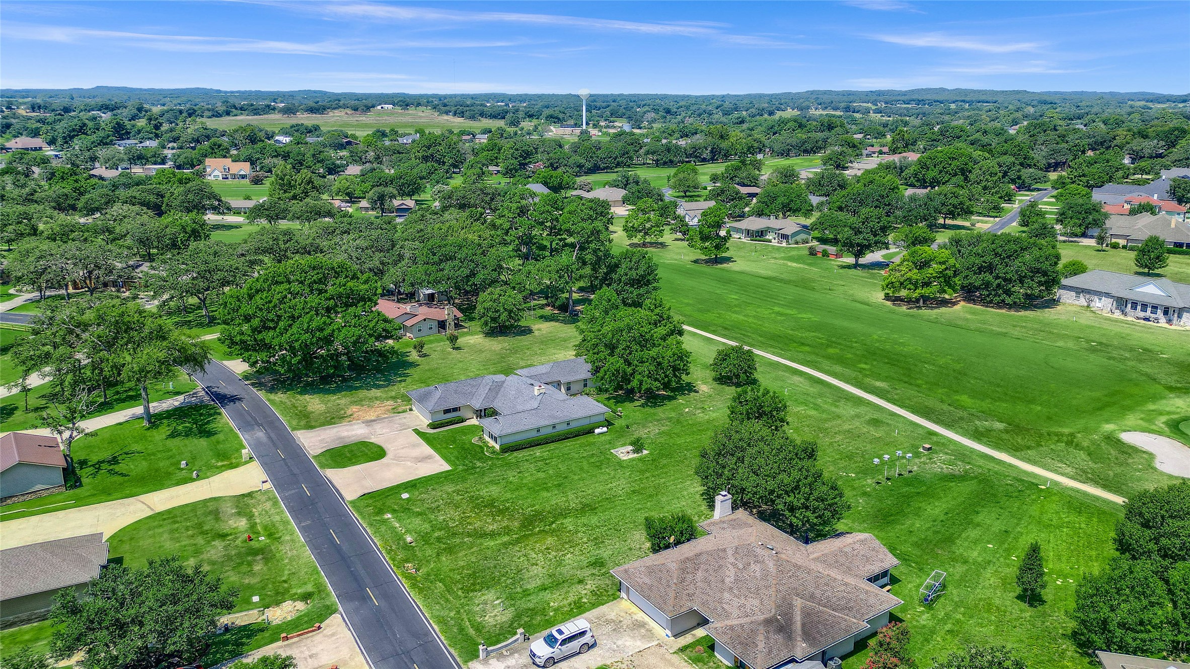 822 Kiowa Drive W Lake Kiowa TX 76240