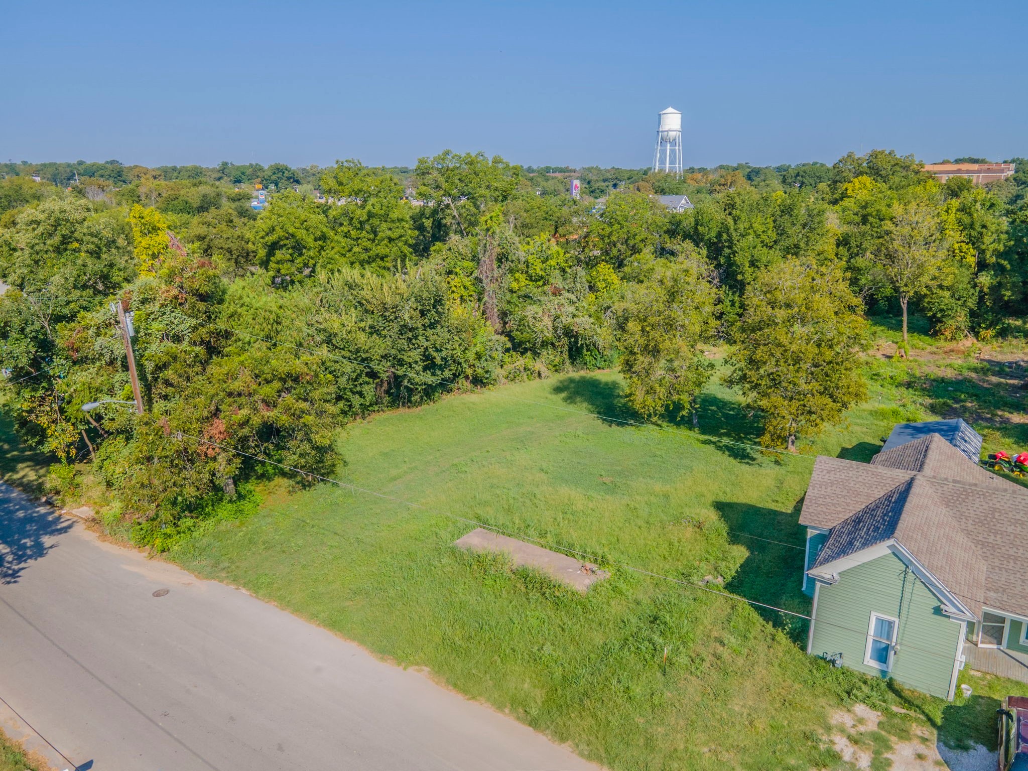 750 W 9th Avenue Corsicana TX 75110