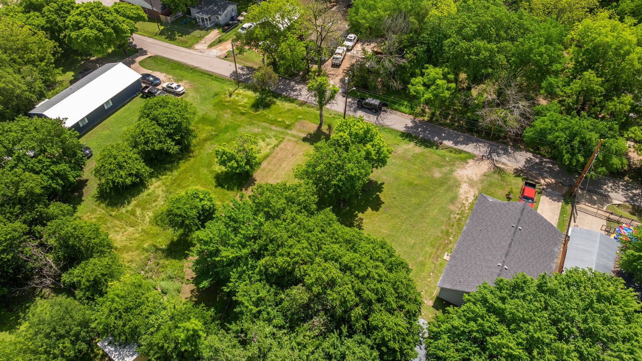 400 E Freeman Street Ennis TX 75119
