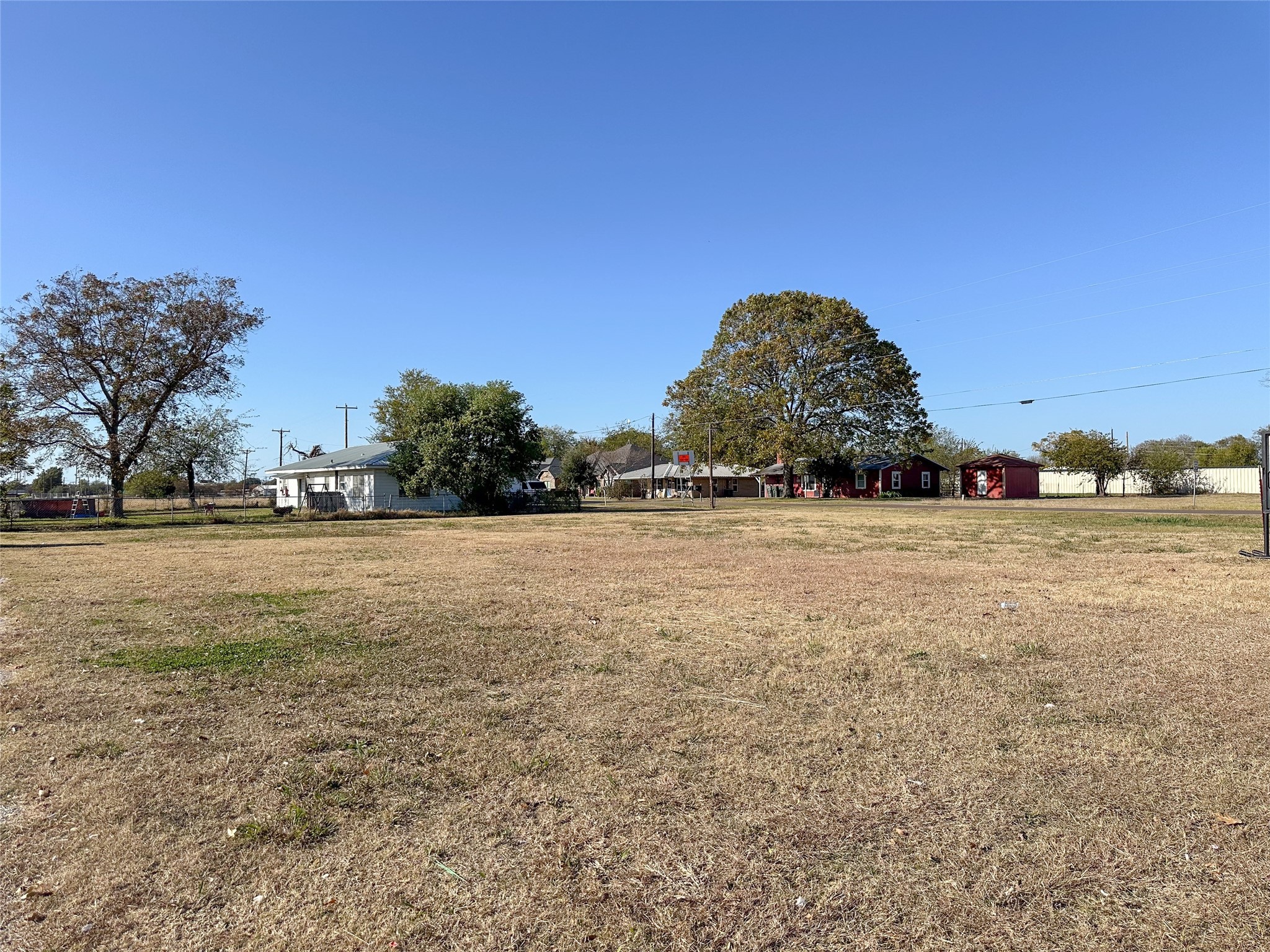 602 S 3rd Street Mabank TX 75147