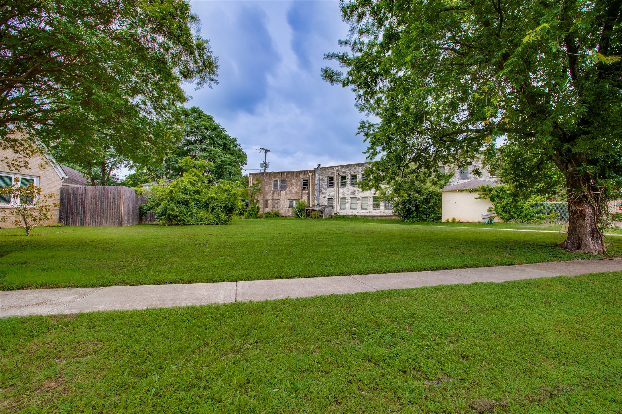 1226 Brunner Avenue Dallas TX 75224